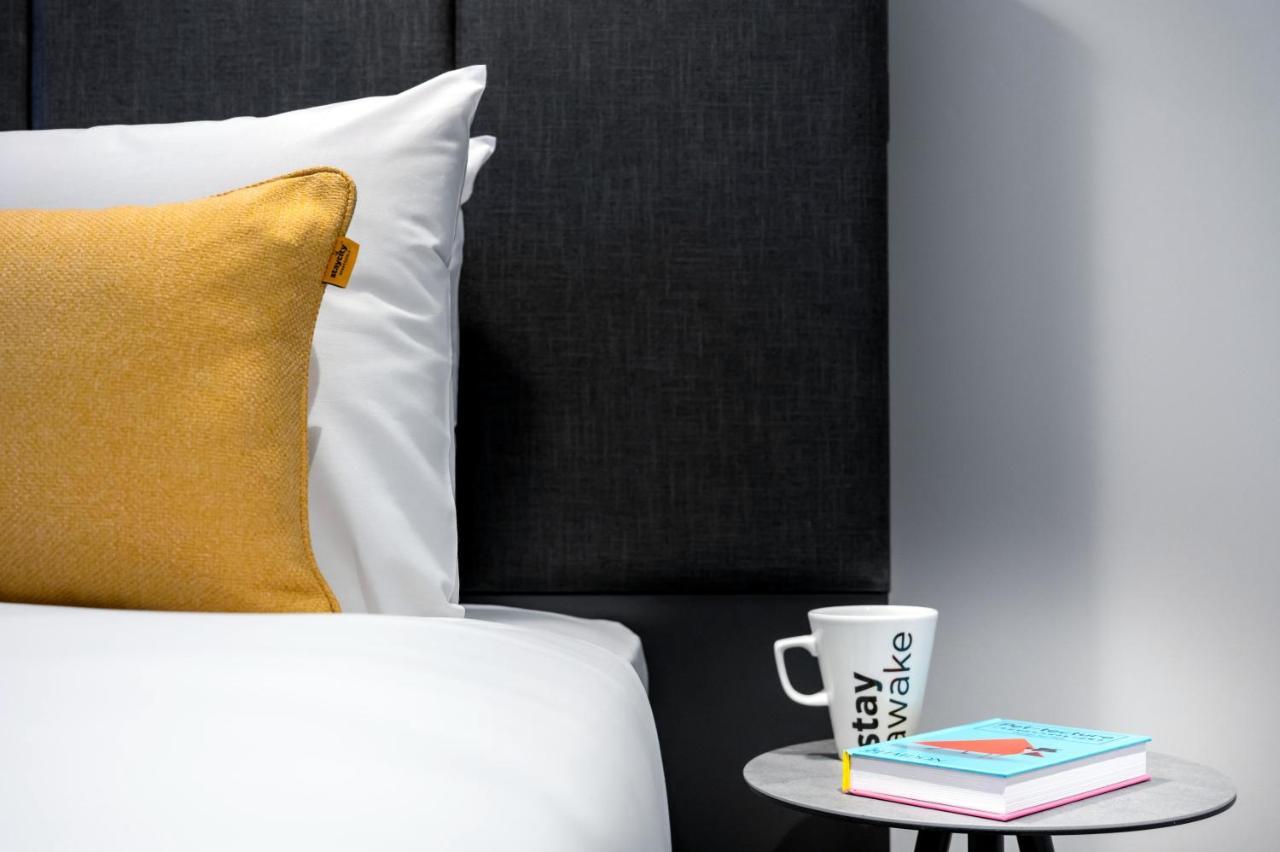 Staycity Aparthotels Frankfurt Airport Frankfurt pe Main Cameră foto
