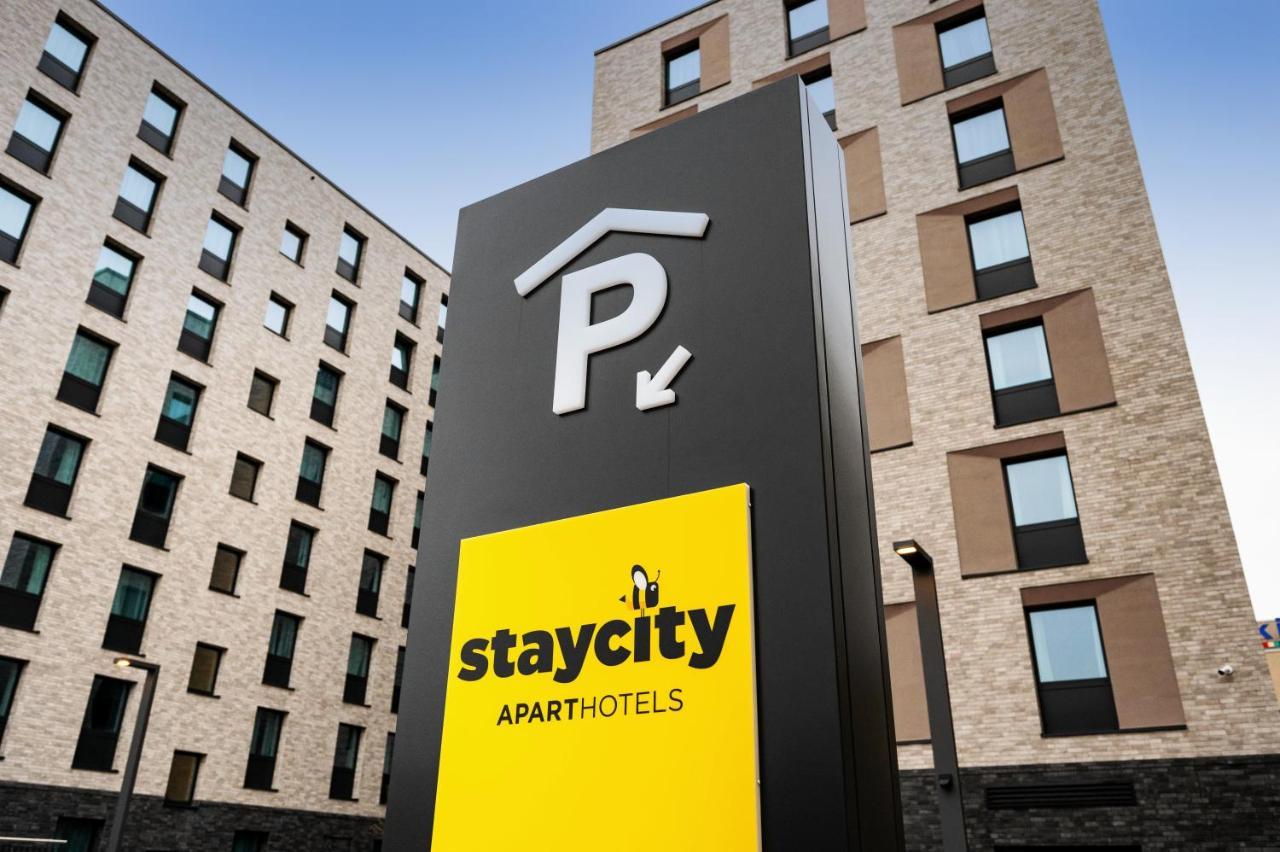 Staycity Aparthotels Frankfurt Airport Frankfurt pe Main Exterior foto