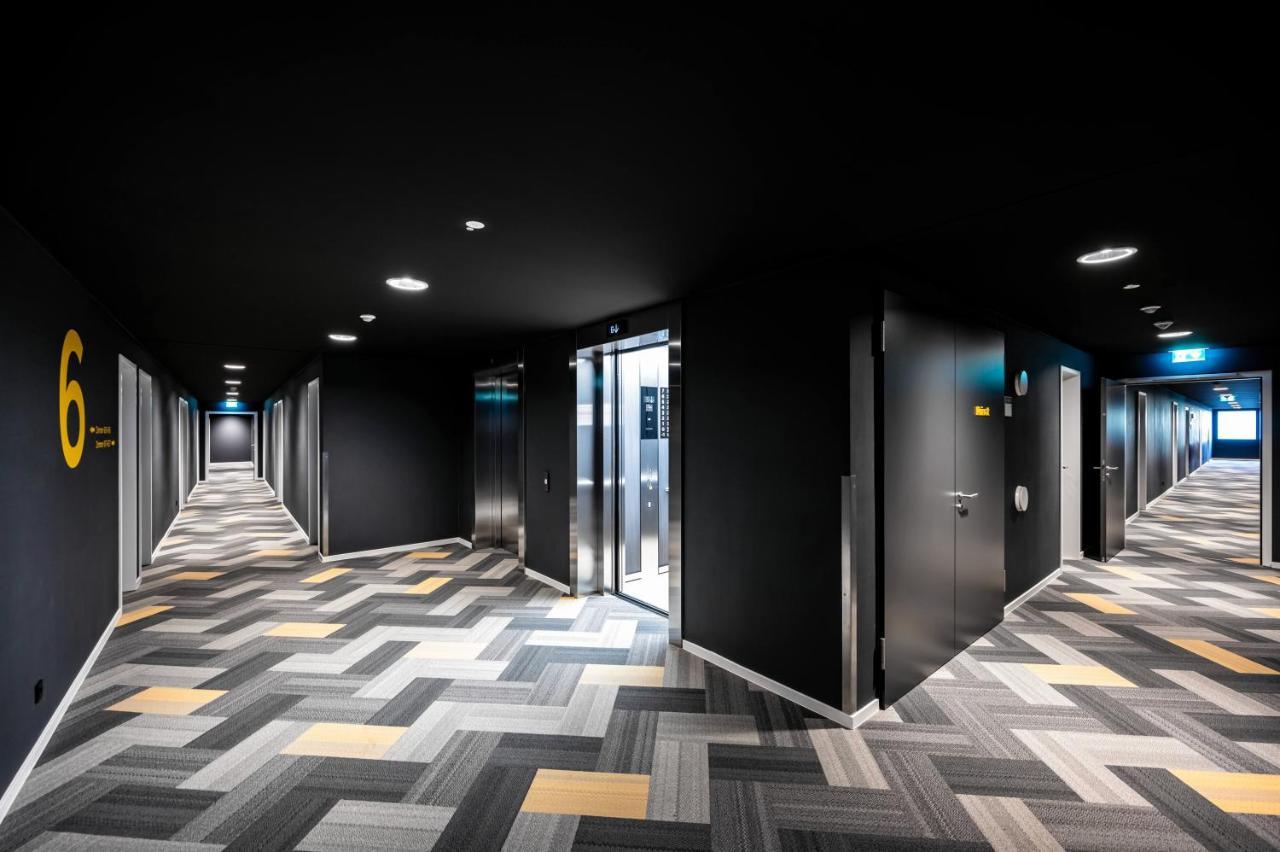 Staycity Aparthotels Frankfurt Airport Frankfurt pe Main Exterior foto