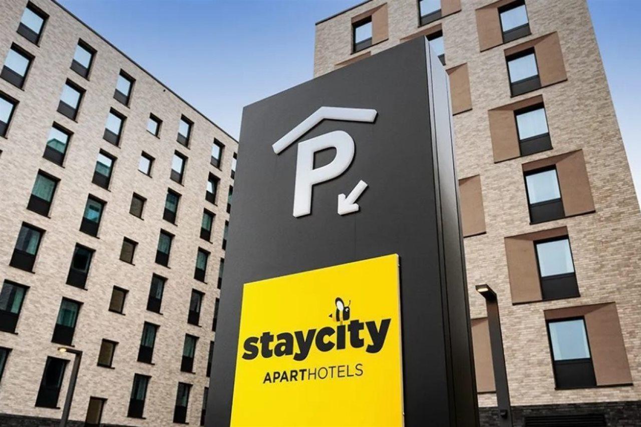 Staycity Aparthotels Frankfurt Airport Frankfurt pe Main Exterior foto