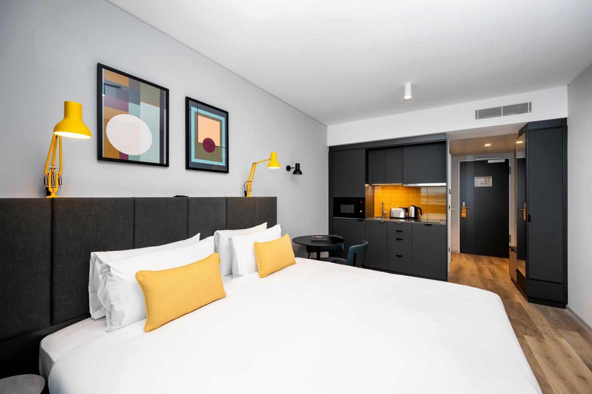 Staycity Aparthotels Frankfurt Airport Frankfurt pe Main Cameră foto