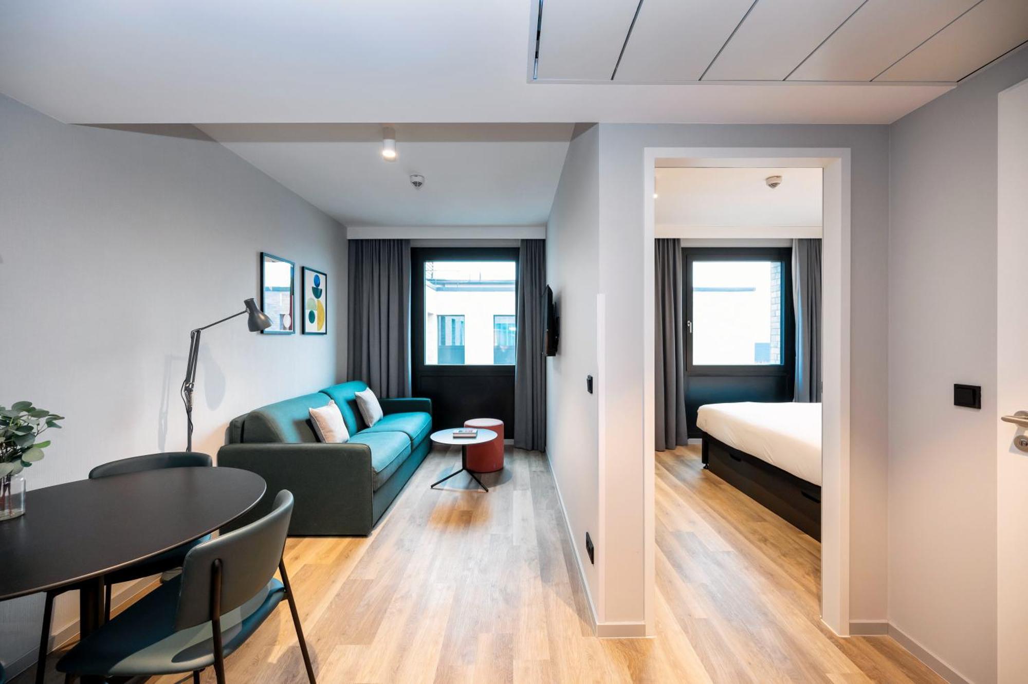 Staycity Aparthotels Frankfurt Airport Frankfurt pe Main Cameră foto