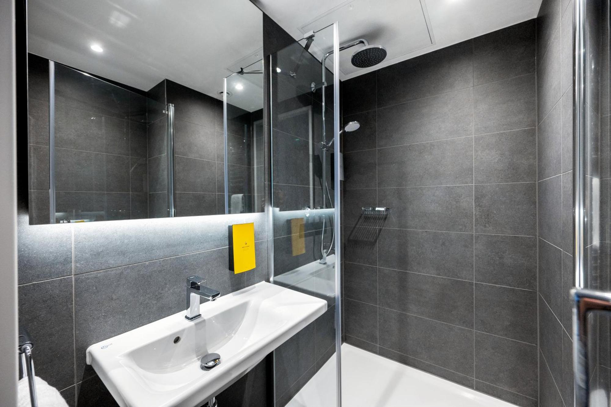 Staycity Aparthotels Frankfurt Airport Frankfurt pe Main Cameră foto